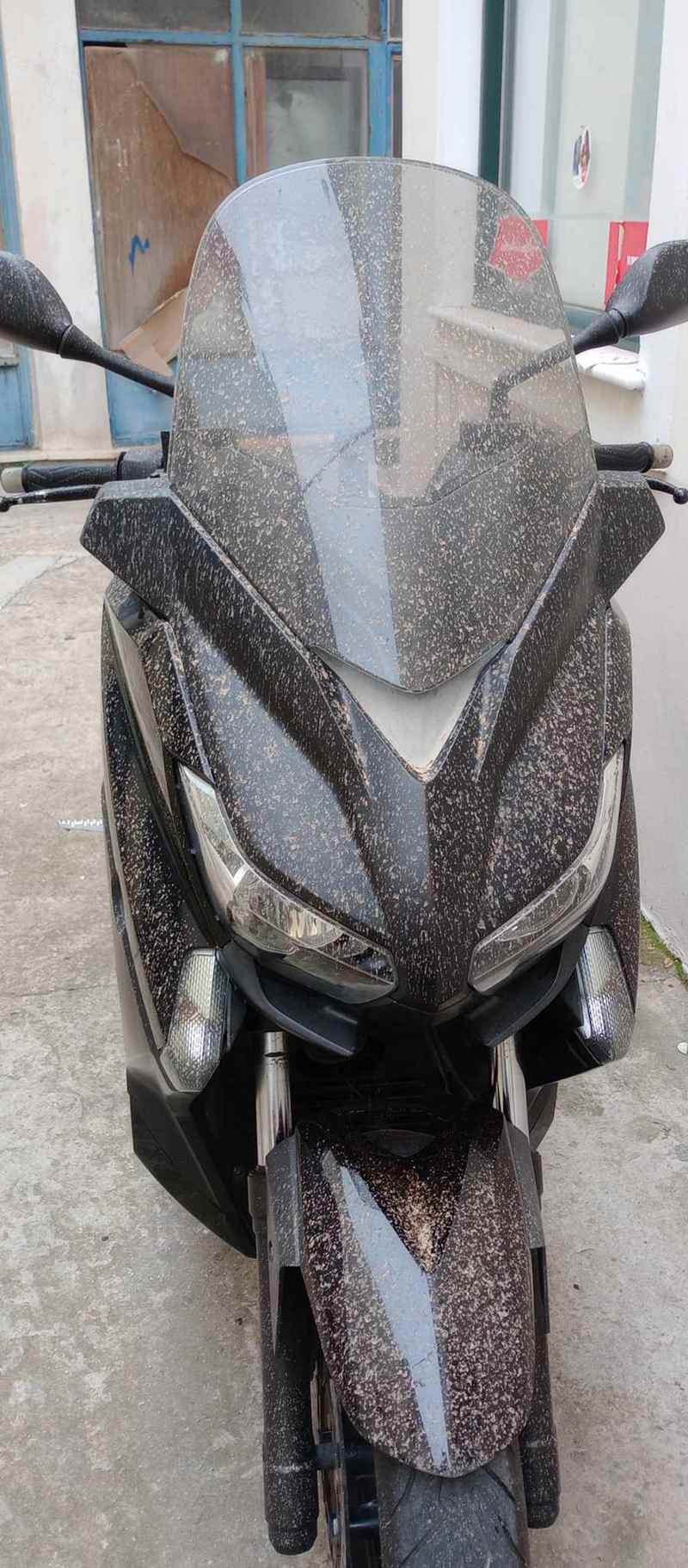 Λήμνος: Γέμισαν αφρικανική σκόνη τα αυτοκίνητα