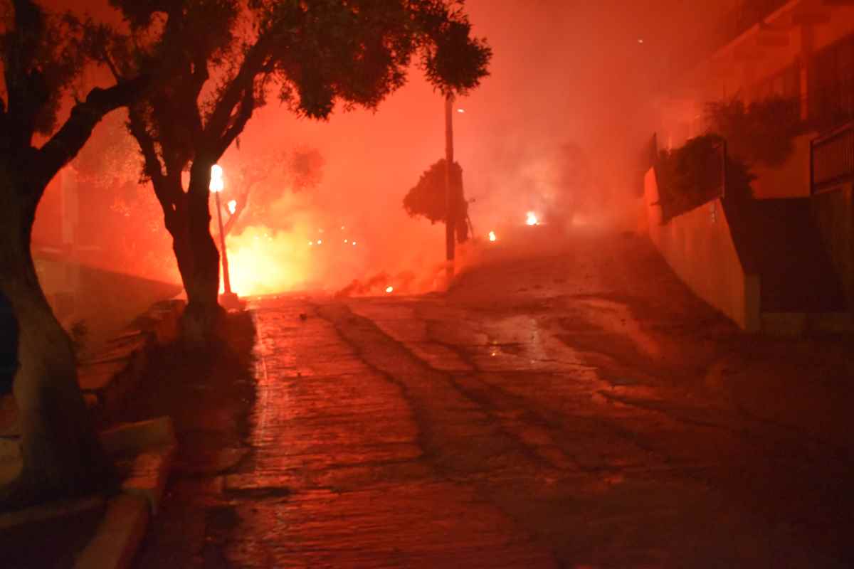 Εκρηκτική Ανάσταση στο Ανδρώνι 