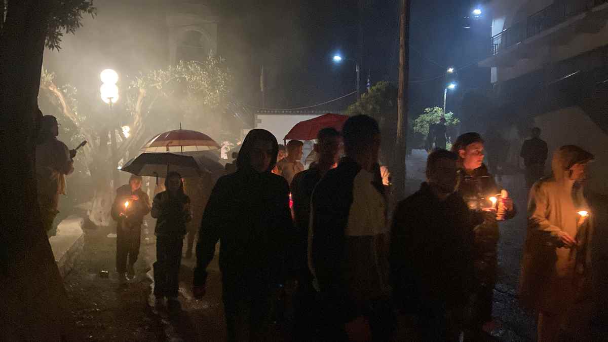 Εκρηκτική Ανάσταση στο Ανδρώνι 