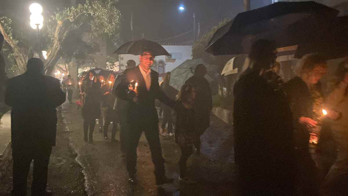 Εκρηκτική Ανάσταση στο Ανδρώνι 