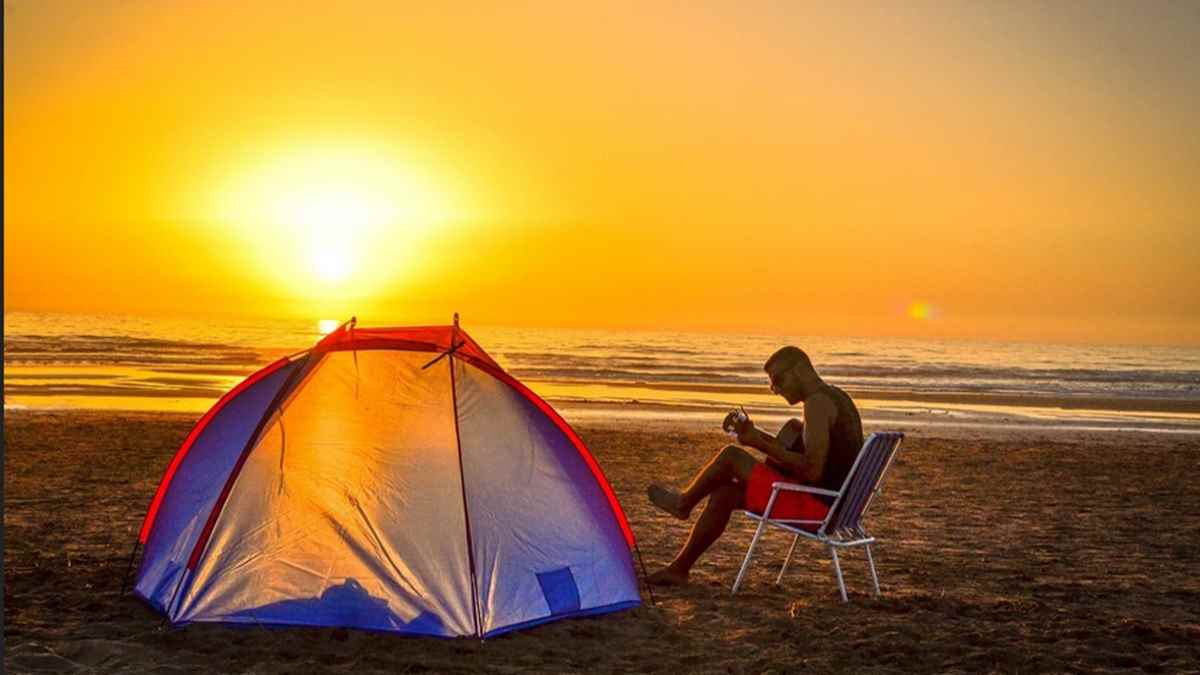 CAMPING