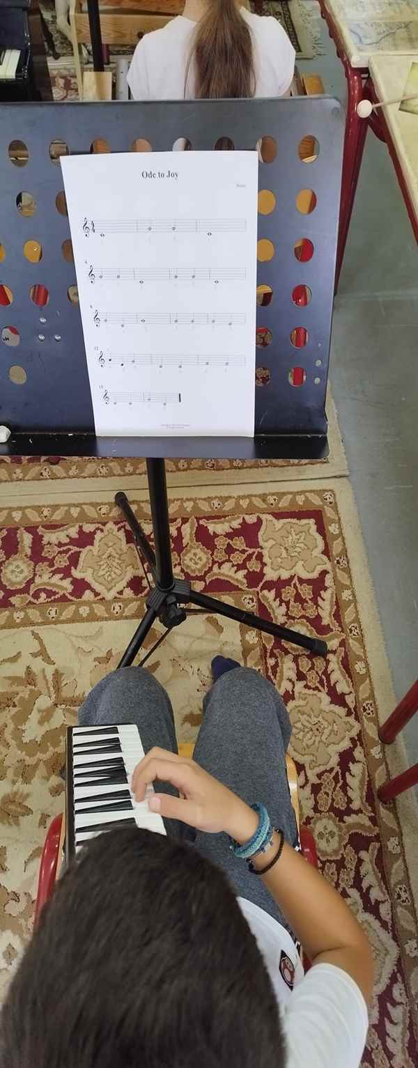 mousiko ergastiri limnoy4