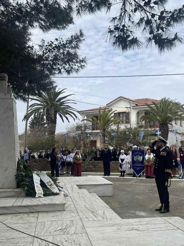 parelasi moudros 7