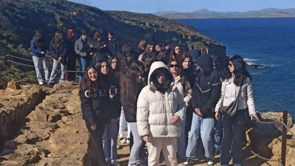 Όταν η παράδοση και η ιστορία ενώνουν σχολεία: Το 3ο Γυμνάσιο Κιλκίς στη Λήμνο! (εικόνες) 37 liv6