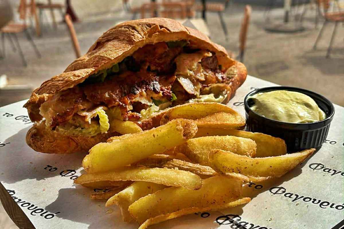 Φαγουριο: Έχετε Φάει ΠΟΤΕ Γύρο σε Κρουασάν;