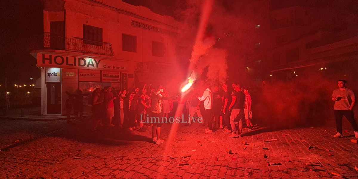 «Κοκκίνισε» η Μύρινα: Έξαλλοι πανηγυρισμοί στη Λήμνο για τον θρίαμβο του Ολυμπιακού (Βίντεο - εικόνες) 47 20260524 235131