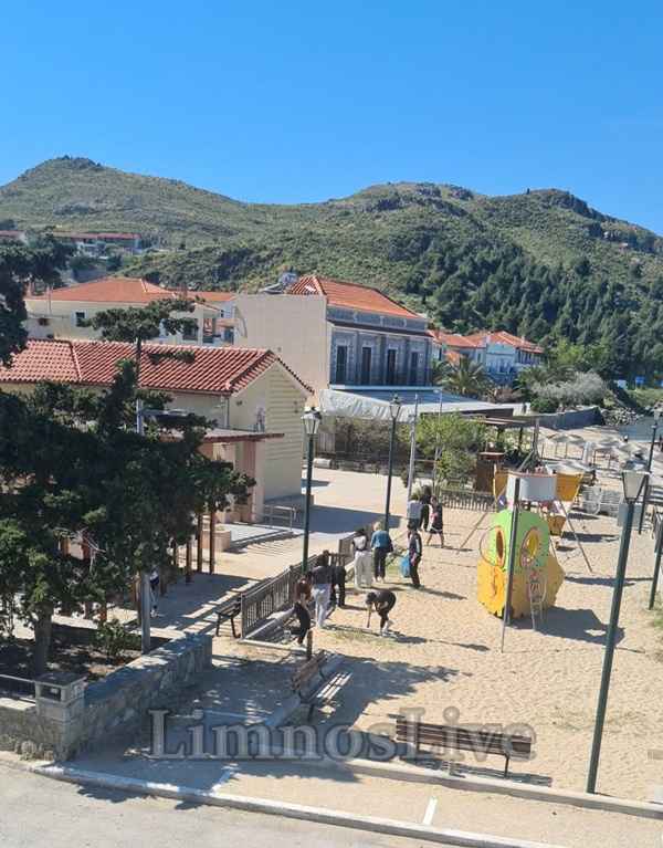 SXOLIO KATHARISMOS 1