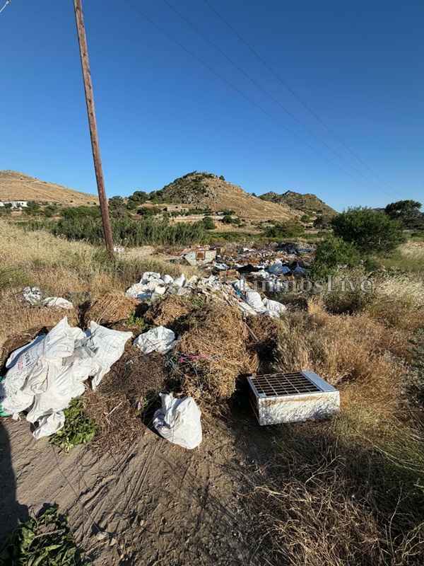Λήμνος - Θάνος: Μια εικόνα... χίλιες λέξεις… Τα σχόλια δικά σας… 34 Σκουπίδια σε φυσικό τοπίο