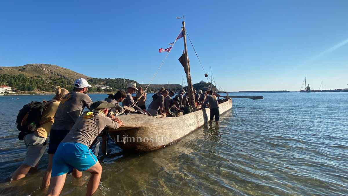 Απίστευτες εικόνες στη Λήμνο: 22 σύγχρονοι «Αργοναύτες» έφτασαν με προϊστορικό σκάφος (βίντεο-εικόνες) 40 IMG 5384