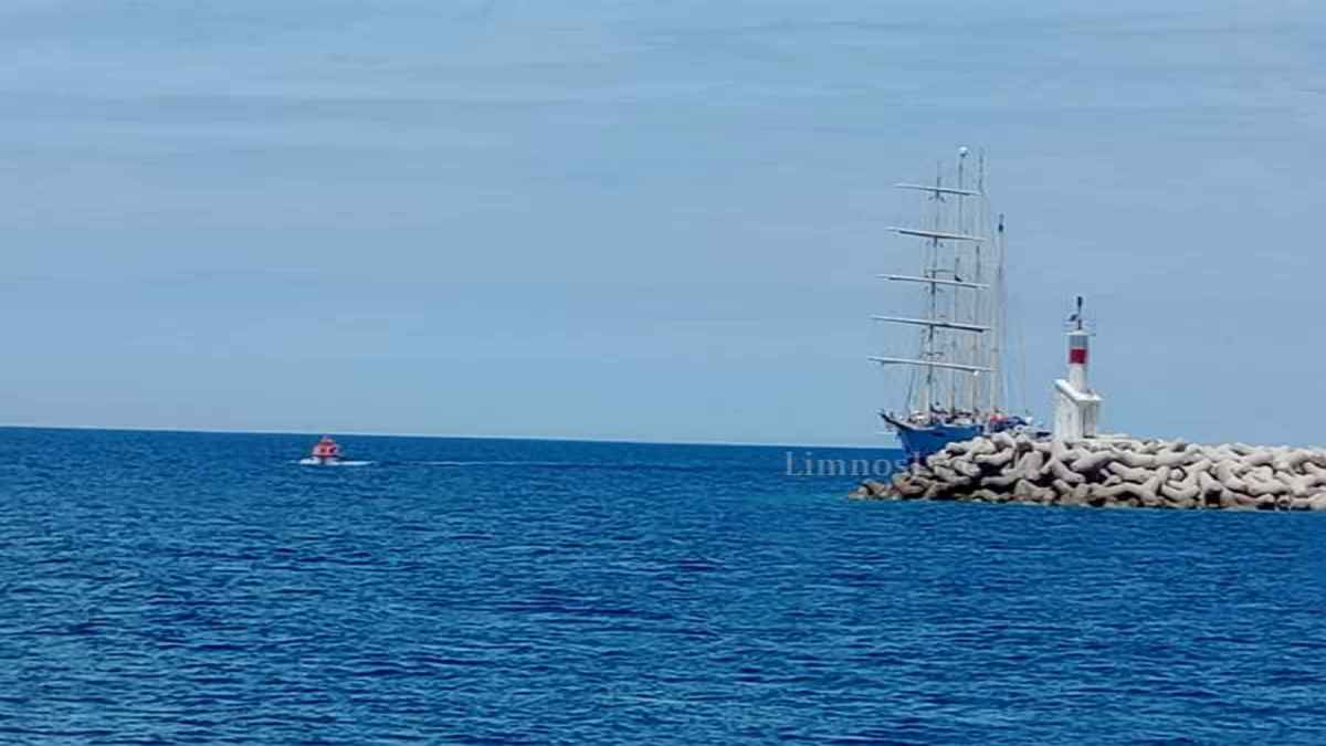 Στα γαλανά νερά της Μύρινας το εντυπωσιακό ιστιοφόρο «Star Flyer» – Με 147 επιβάτες στο νησί μας (εικόνες) 37 STAR FLYER 6