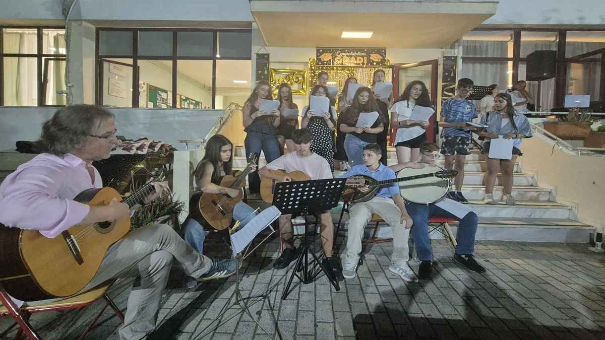 Λήμνος: Μούδρος, μια βραδιά γεμάτη συγκίνηση για τους αποφοίτους του Γυμνασίου! 39 gym5
