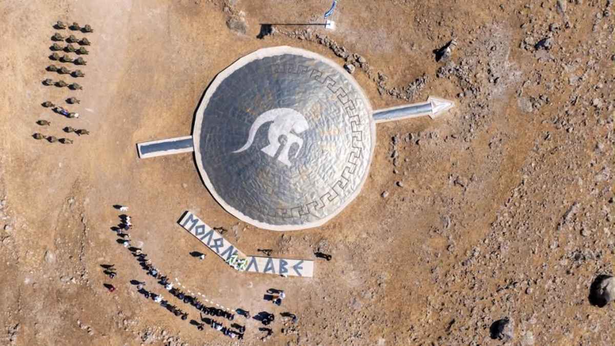 Στον Άγιο Ευστράτιο τίμησαν τον «αετό» του Αιγαίου Νικόλαο Σιαλμά, με την κάσκα του να επιστρέφει στον τόπο της θυσίας του! (εικόνες) 38 sialmas 18