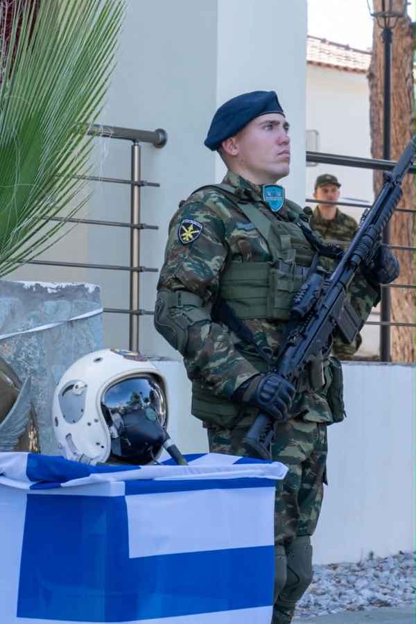 Στον Άγιο Ευστράτιο τίμησαν τον «αετό» του Αιγαίου Νικόλαο Σιαλμά, με την κάσκα του να επιστρέφει στον τόπο της θυσίας του! (εικόνες) 60 sialmas 19