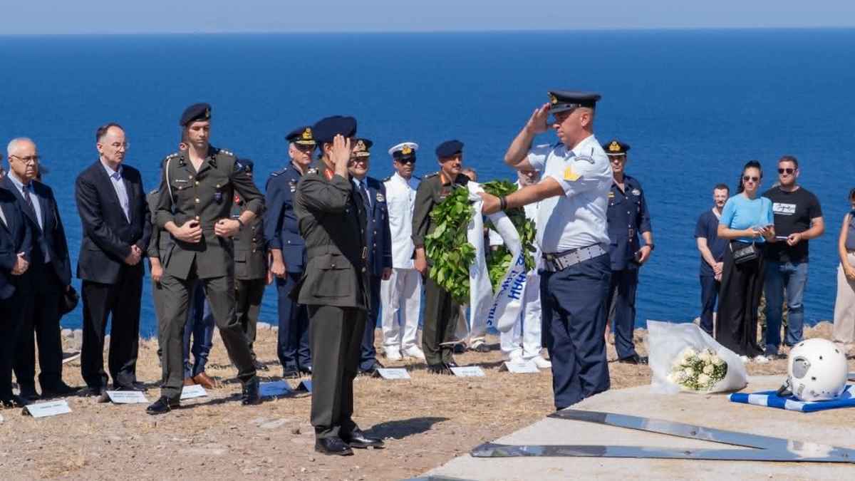 Στον Άγιο Ευστράτιο τίμησαν τον «αετό» του Αιγαίου Νικόλαο Σιαλμά, με την κάσκα του να επιστρέφει στον τόπο της θυσίας του! (εικόνες) 45 sialmas 6
