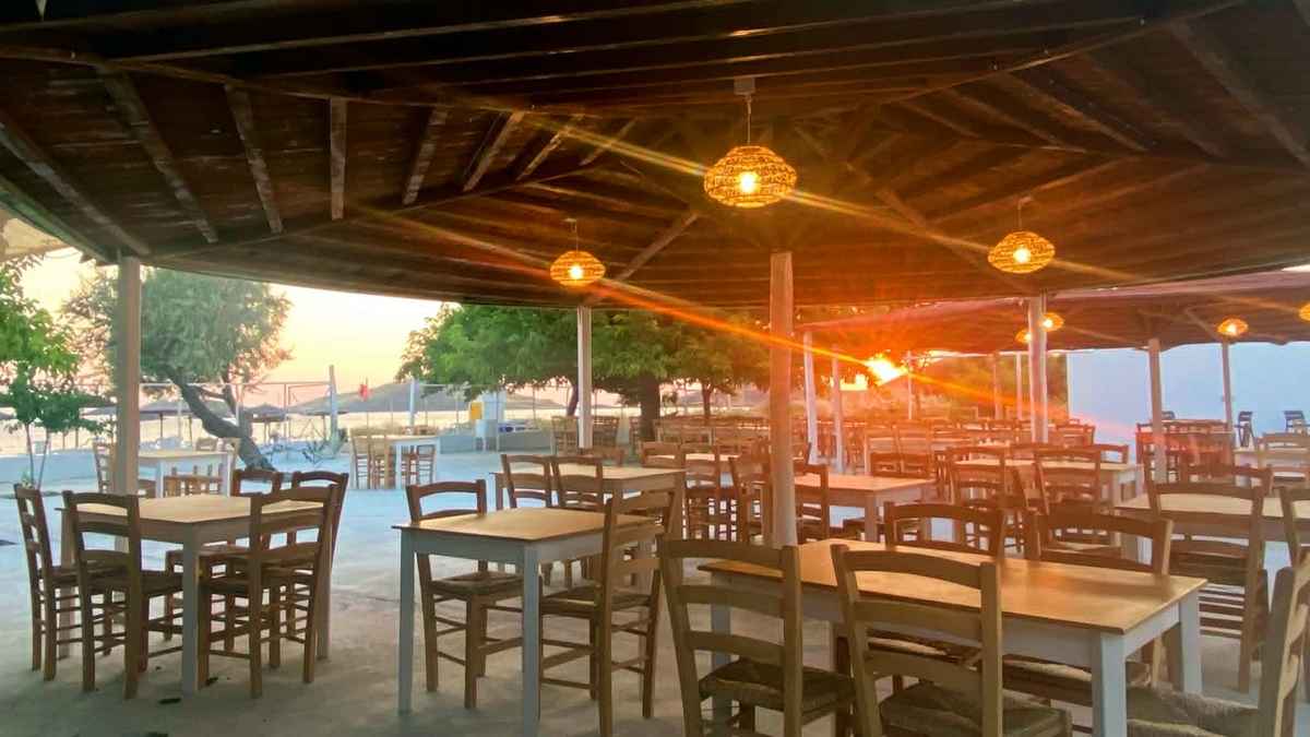 TAVERNA 16