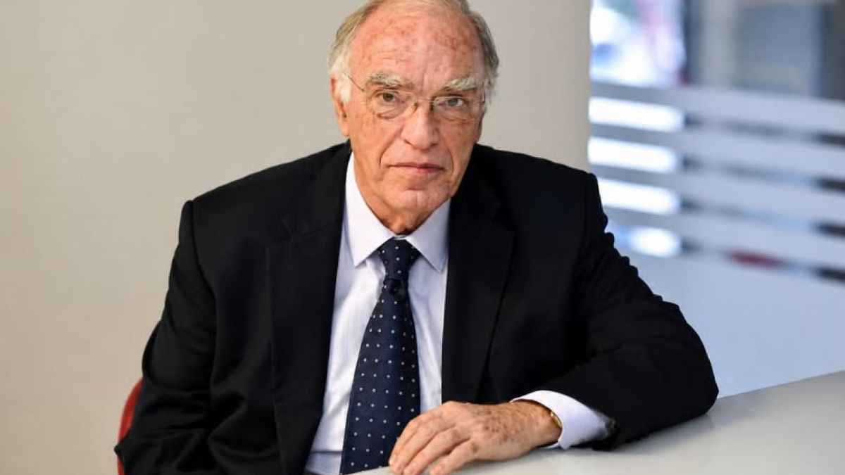 leventis1
