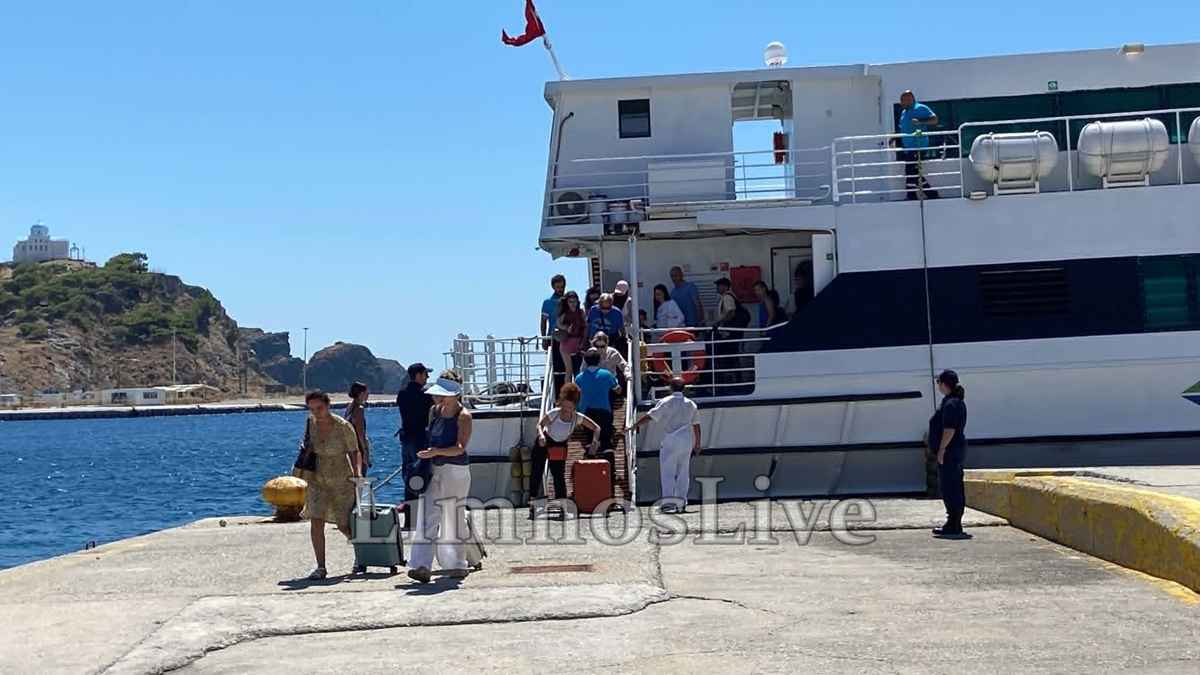 Φιέστες... Express: Η σκληρή αλήθεια για το Τσανάκαλε - Λήμνος και οι «πατέντες» του λιμανιού (εικόνες - βίντεο) 56 tsanakale epivates 12