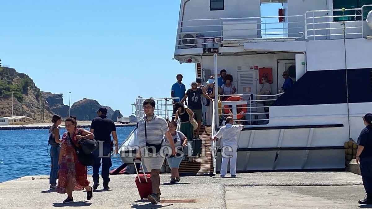 Φιέστες... Express: Η σκληρή αλήθεια για το Τσανάκαλε - Λήμνος και οι «πατέντες» του λιμανιού (εικόνες - βίντεο) 55 tsanakale epivates 13