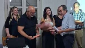 Η παρακαταθήκη της Μαρίας Λαμπαδαρίδου-Πόθου εμπνέει τη νέα γενιά, απονεμήθηκαν τα βραβεία του 1ου Λογοτεχνικού Μαθητικού Διαγωνισμού (εικόνες) 66 vraveia lampadaridoy 12