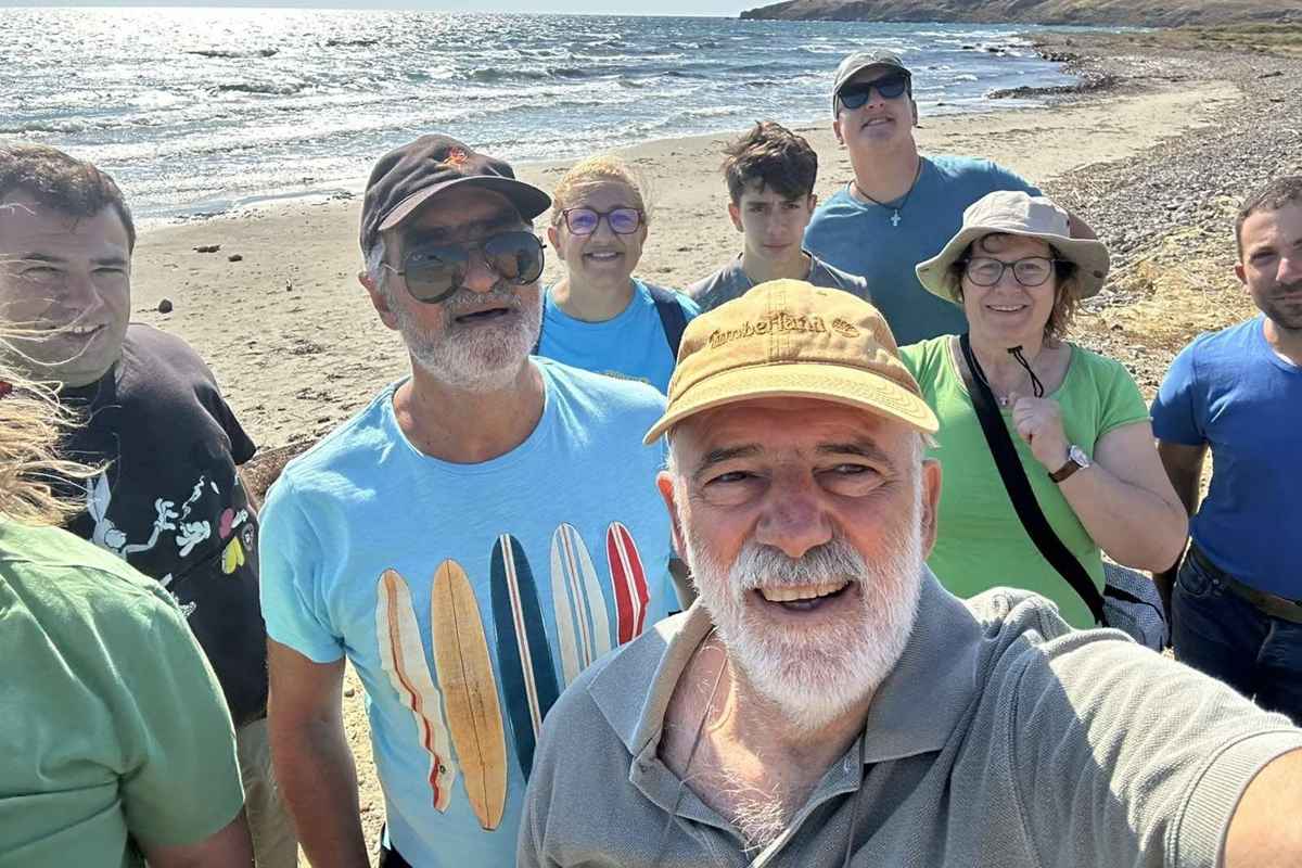 Η πιο όμορφη εικόνα του καλοκαιριού στη Λήμνο... καθάρισαν την παραλία της Αγίας Βαρβάρας! 45 KAMINIA 9