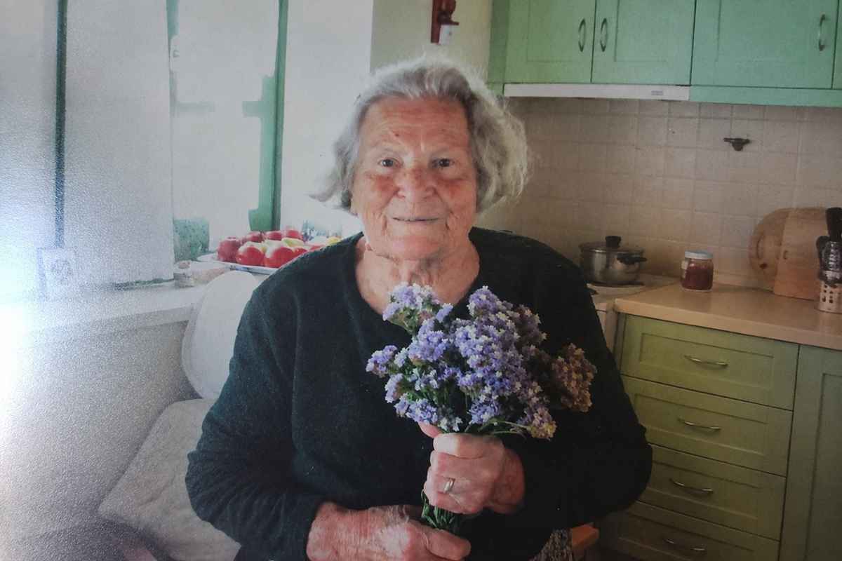 MAMA XATZHDIAMANTI