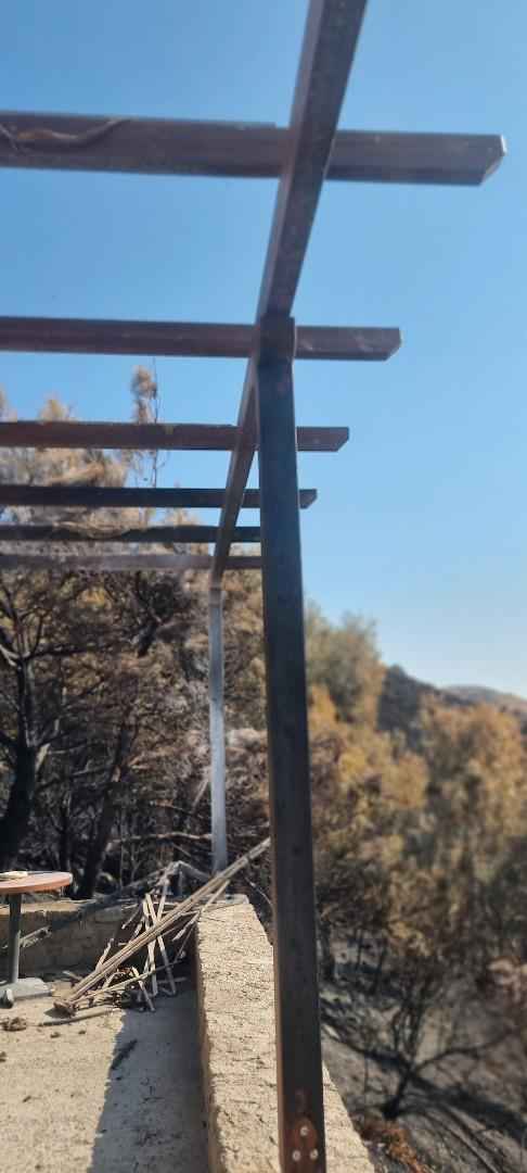 Η φωτιά στο Θάνος πέρασε από το «Κτήμα Ήφαιστος», οι εικόνες της καταστροφής και η μαρτυρία των ιδιοκτητών (βίντεο - εικόνες) 45 fotia ktima ifaistos 2