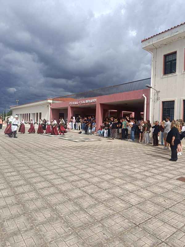 Λήμνος: Η Σουηδία «προσγειώθηκε» στον Μούδρο, 70 μαθητές και εκπαιδευτικοί γνώρισαν τη Λημνιά φιλοξενία! 65 SOUIDIA4