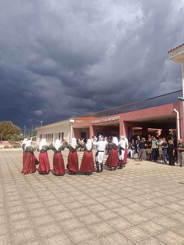 Λήμνος: Η Σουηδία «προσγειώθηκε» στον Μούδρο, 70 μαθητές και εκπαιδευτικοί γνώρισαν τη Λημνιά φιλοξενία! 66 SOUIDIA5