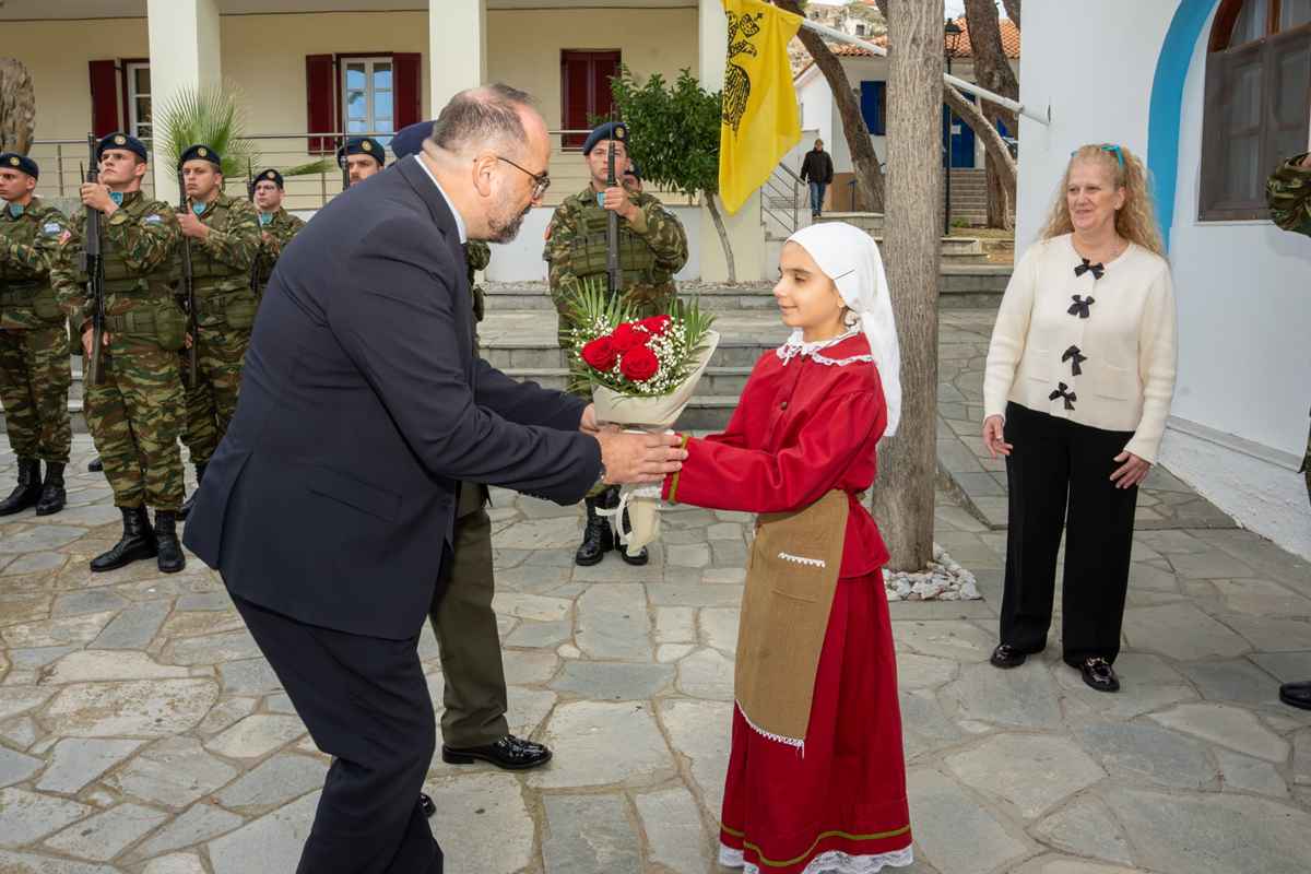 Συγκίνηση και υπερηφάνεια στον Άγιο Ευστράτιο για τα 114 χρόνια ελευθερίας! (βίντεο-εικόνες) 58 114 agios eystratios 20