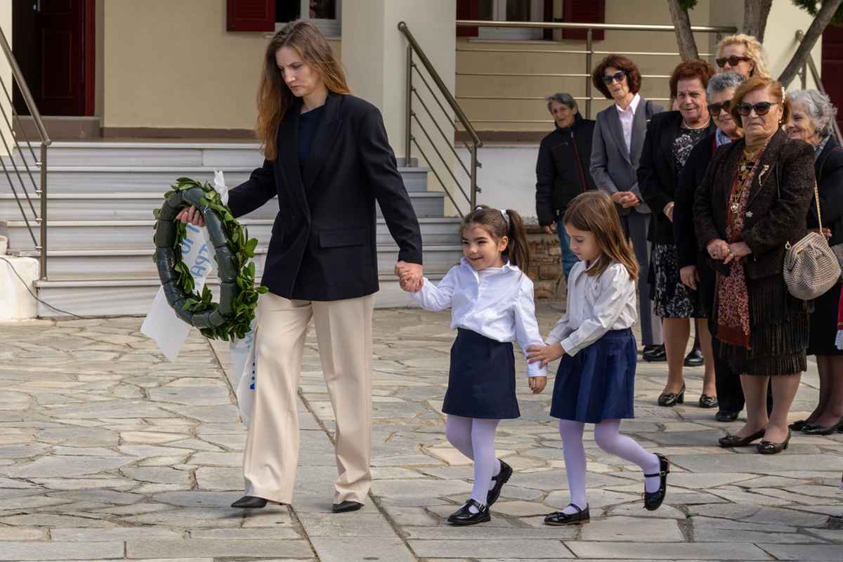 Συγκίνηση και υπερηφάνεια στον Άγιο Ευστράτιο για τα 114 χρόνια ελευθερίας! (βίντεο-εικόνες) 44 114 agios eystratios 5