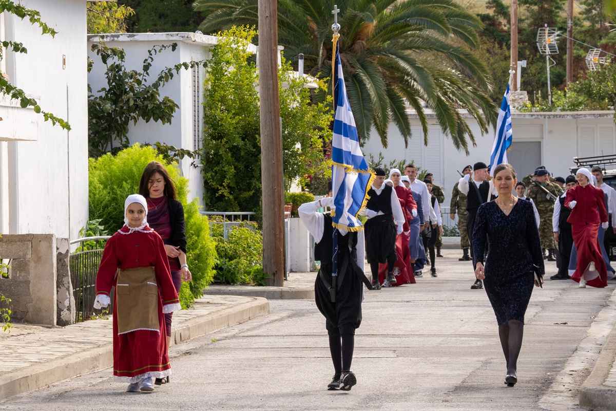 Συγκίνηση και υπερηφάνεια στον Άγιο Ευστράτιο για τα 114 χρόνια ελευθερίας! (βίντεο-εικόνες) 33 114 agios eystratios 7