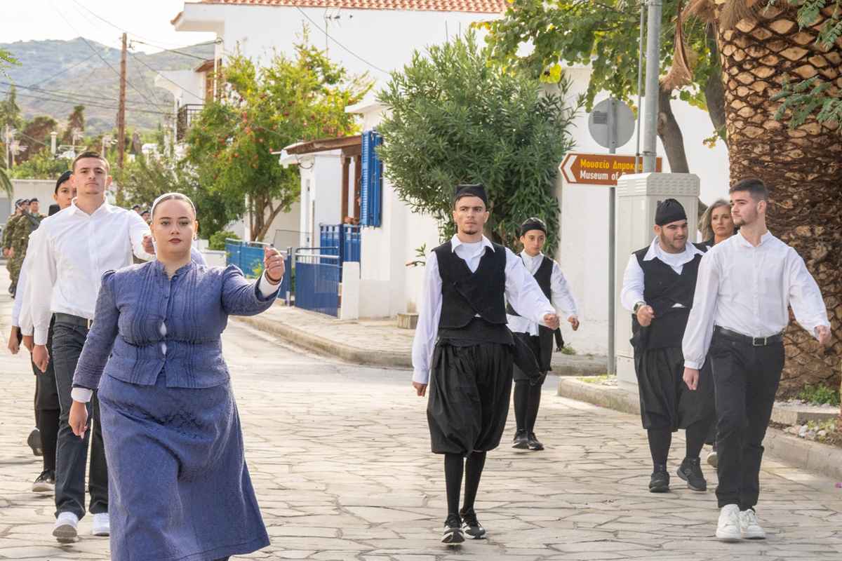 Συγκίνηση και υπερηφάνεια στον Άγιο Ευστράτιο για τα 114 χρόνια ελευθερίας! (βίντεο-εικόνες) 34 114 agios eystratios 8