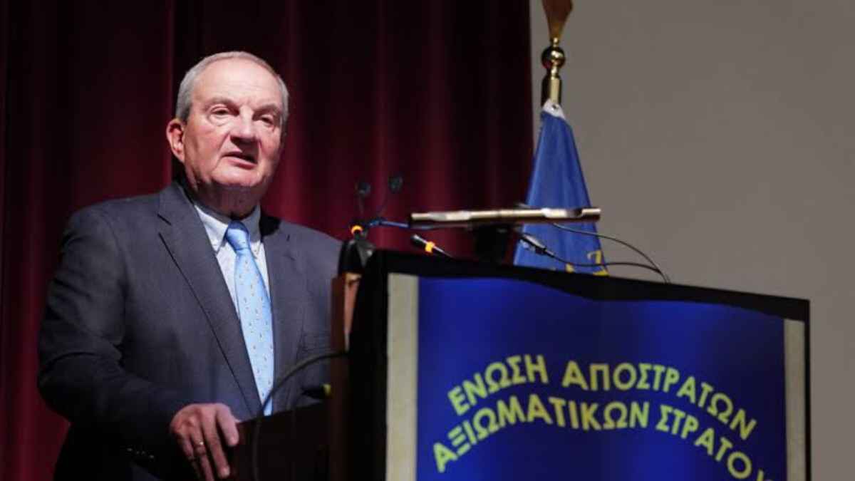 KARAMANLIS