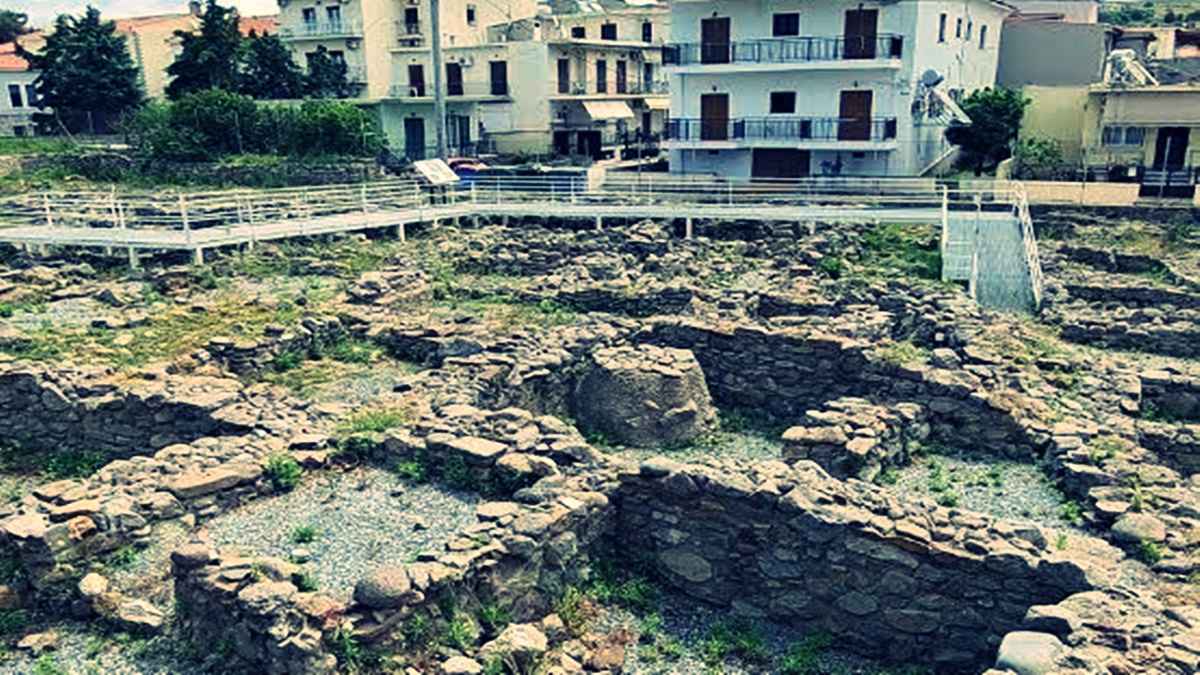 proistorikos oikismos myrinas